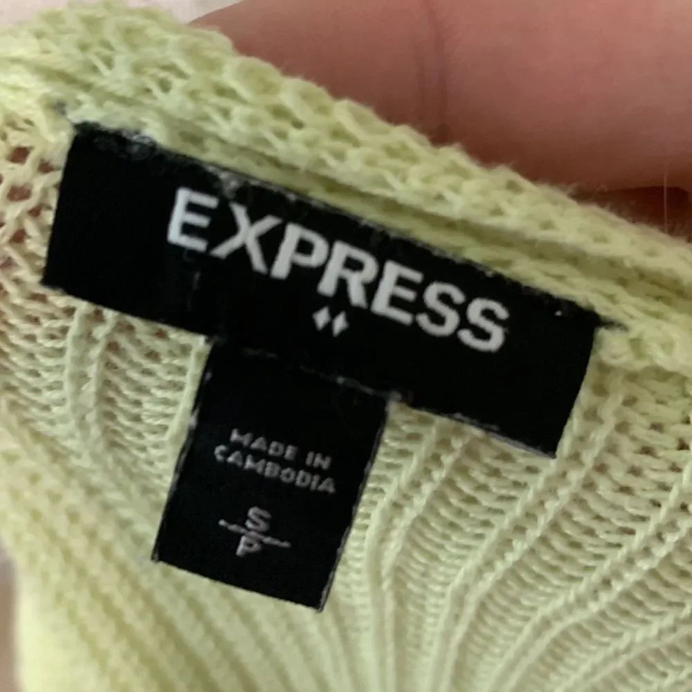 3for$20 sweater small - Picture 3 of 4